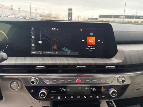 Used 2025 Kia Telluride SX Prestige image 13