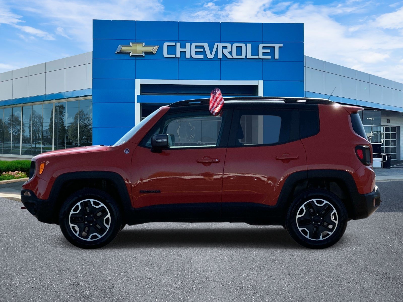 Used 2016 Jeep Renegade Trailhawk w/ Popular Equipment Group AWD/4WD image 5