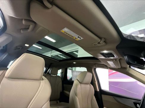 Used 2025 Acura MDX SH-AWD w/ Technology Package image 28