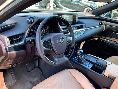 Used 2020 Lexus ES 350 w/ Premium Package image 18