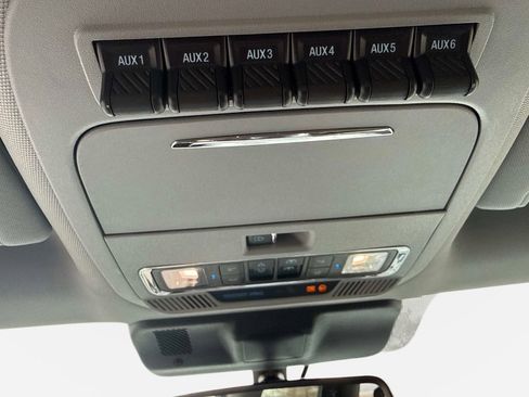 Used 2023 Ford F250 Lariat w/ Lariat Ultimate Package image 23