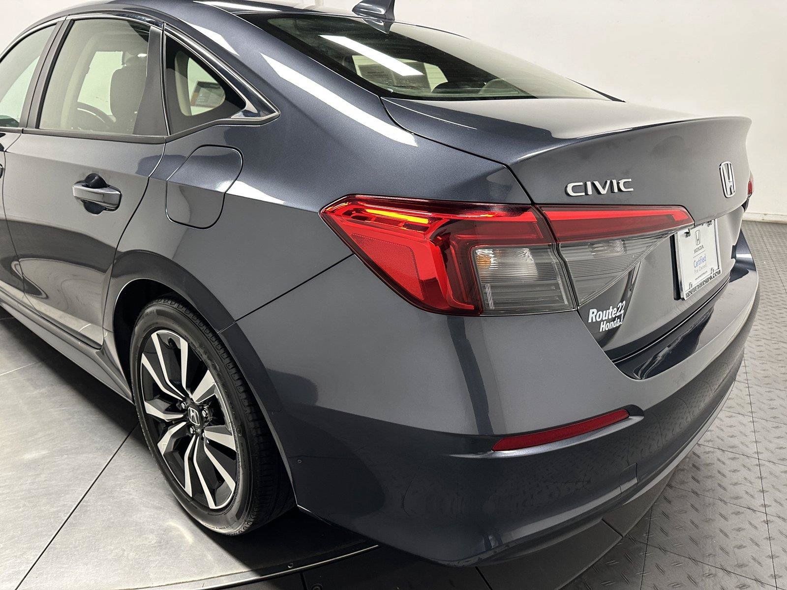 Used 2022 Honda Civic EX image 10