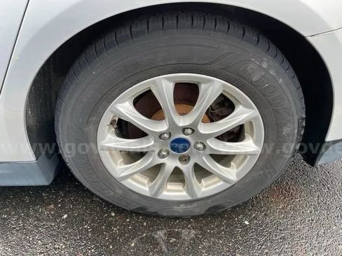 Used 2016 Ford Fusion S FWD image 7