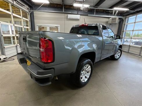 Used 2022 Chevrolet Colorado LT w/ Fleet Safety Package RWD image 5