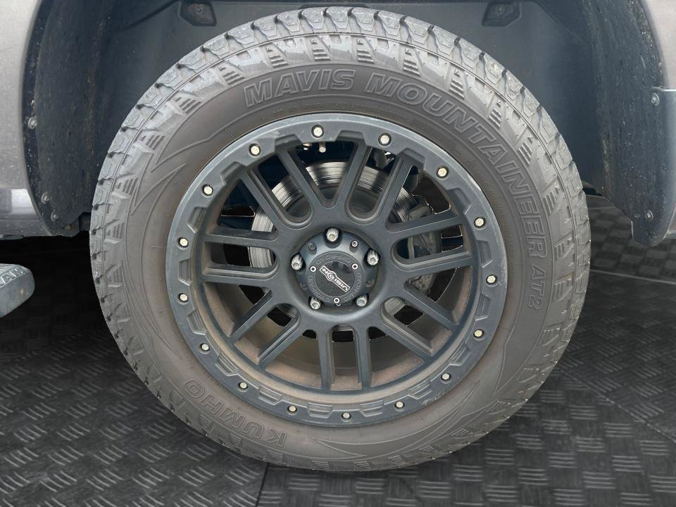 Used 2017 RAM 1500 Express AWD/4WD image 26