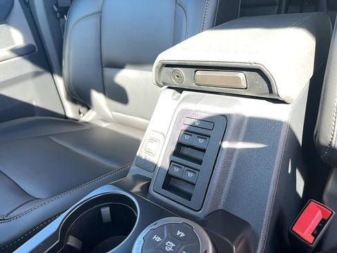 New 2025 Ford Bronco Badlands w/ Sasquatch Package image 18