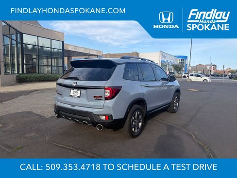 Used 2024 Honda Passport TrailSport image 5