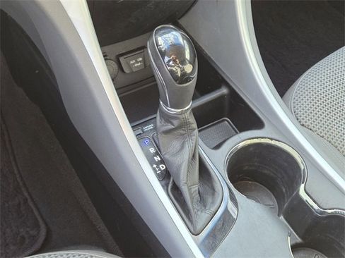 Used 2012 Hyundai Sonata SE w/ Navigation & Sunroof Pkg image 23