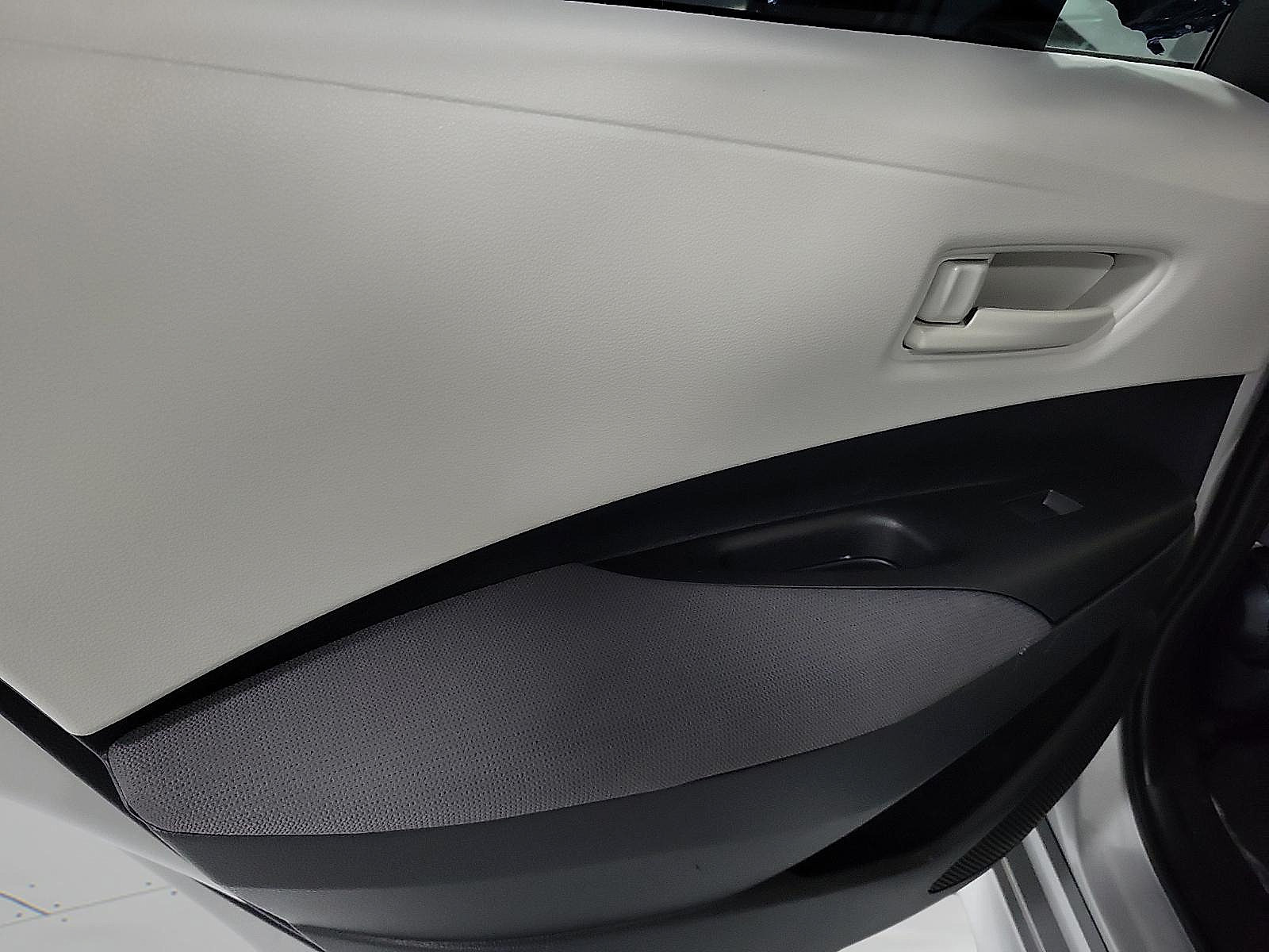 Certified 2025 Toyota Corolla LE FWD image 8