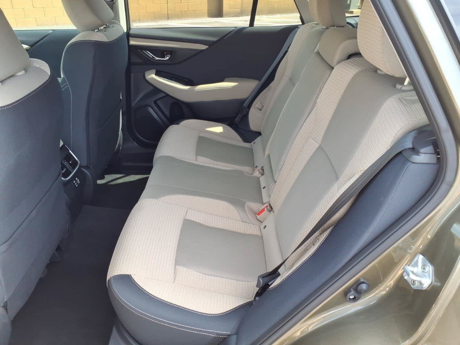 Used 2025 Subaru Outback Premium w/ Popular Package #1A AWD/4WD image 29