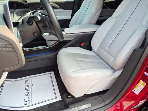 Certified 2024 Cadillac Lyriq Sport AWD/4WD image 19