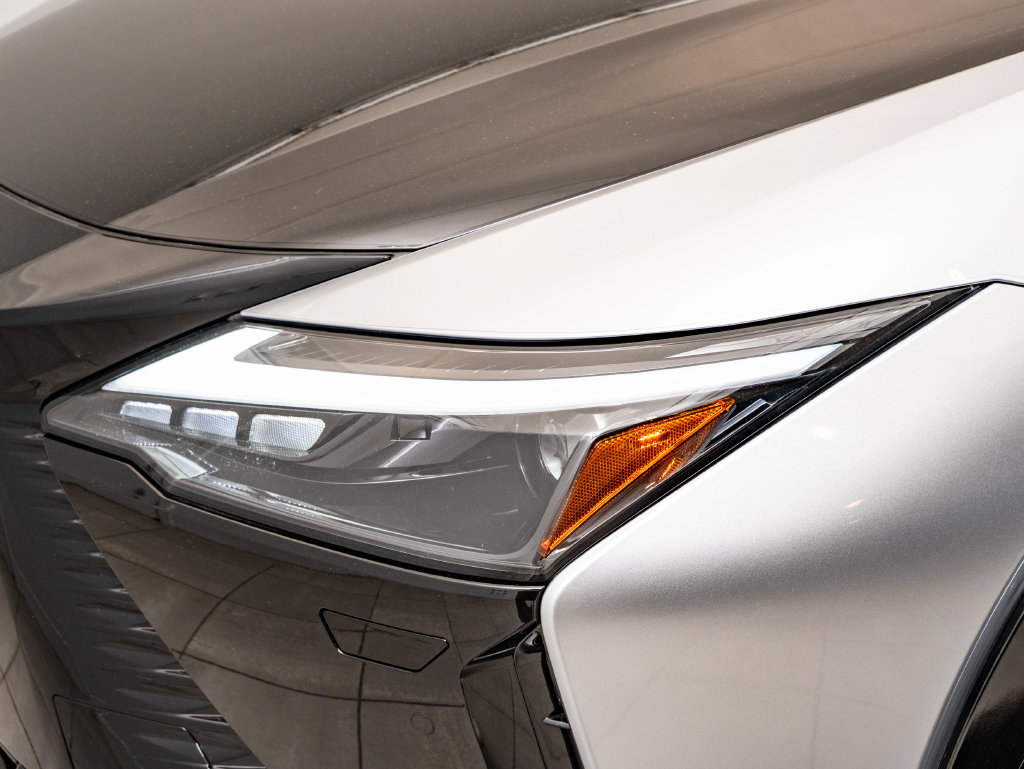 New 2026 Lexus RZ 450e AWD w/ Luxury Package image 15