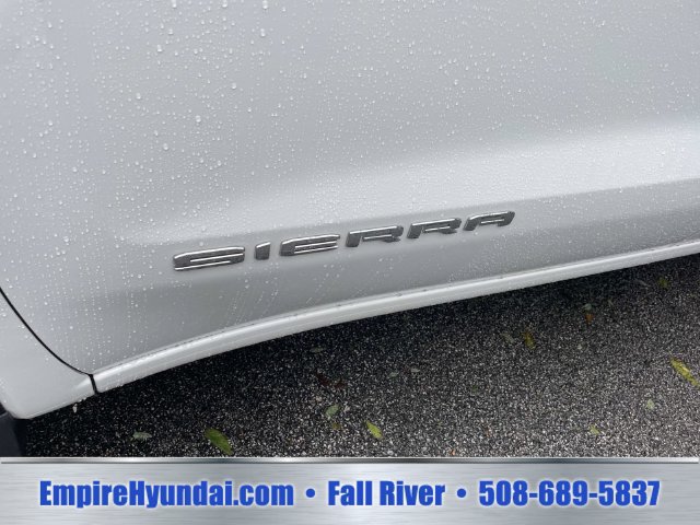 Used 2026 GMC Sierra 1500 SLT AWD/4WD image 13