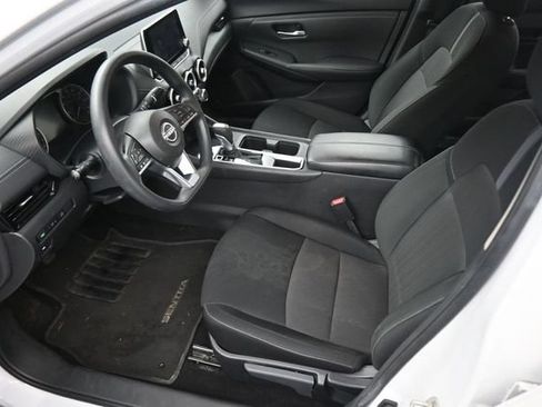 Used 2025 Nissan Sentra SV FWD image 21