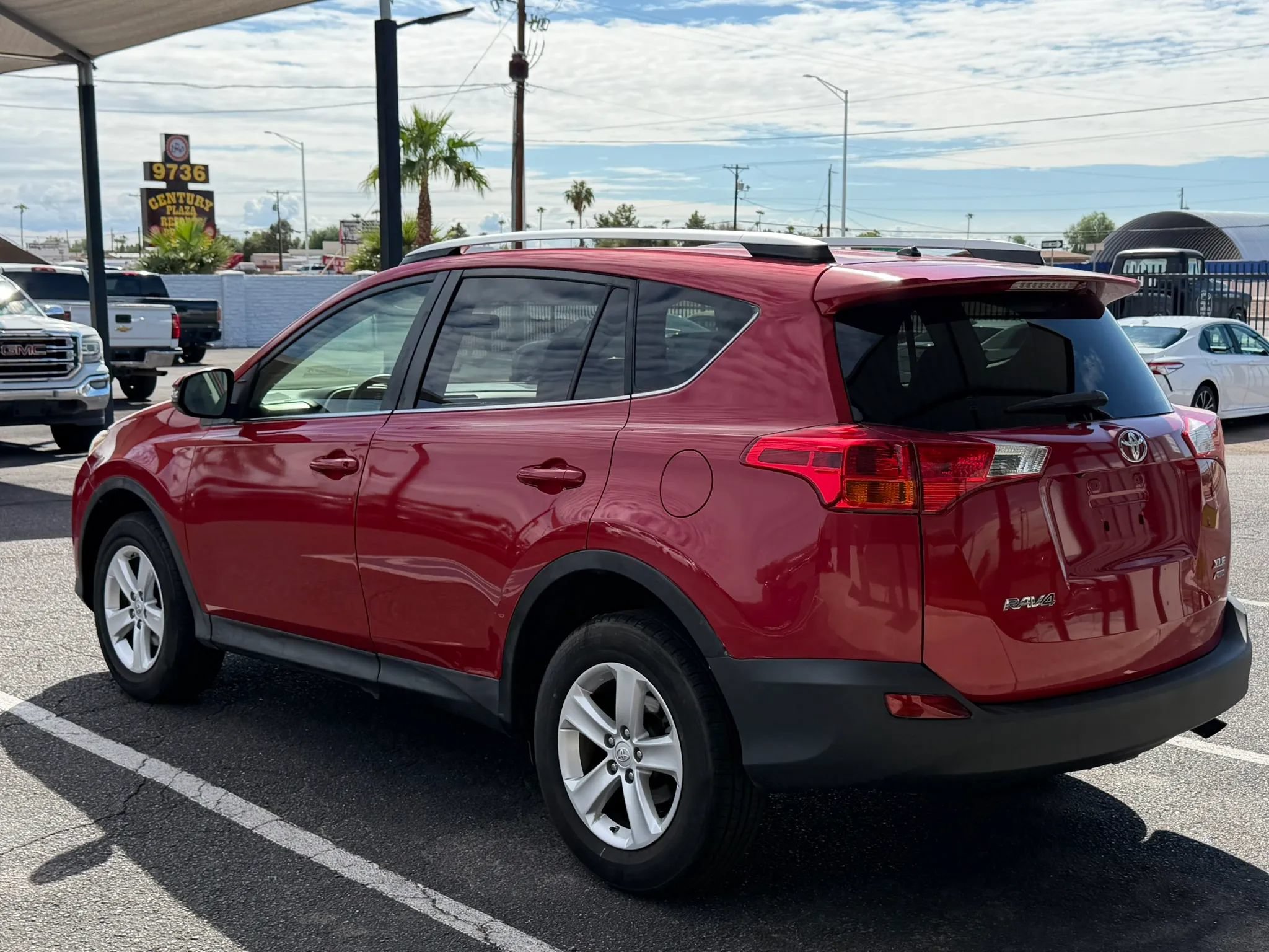 Used 2013 Toyota RAV4 XLE AWD/4WD image 5