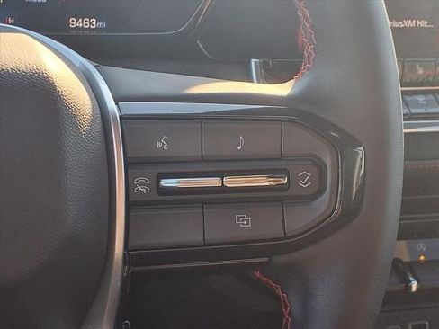 Certified 2024 Chevrolet Colorado Z71 w/ Z71 Convenience Package 2 image 15