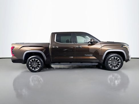Used 2022 Toyota Tundra Limited AWD/4WD image 4