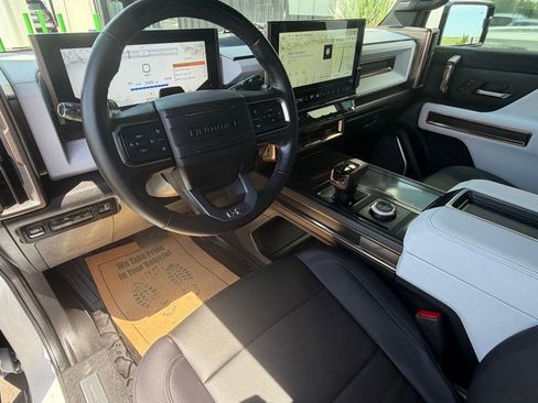 Used 2025 GMC Hummer EV 3X AWD/4WD image 11
