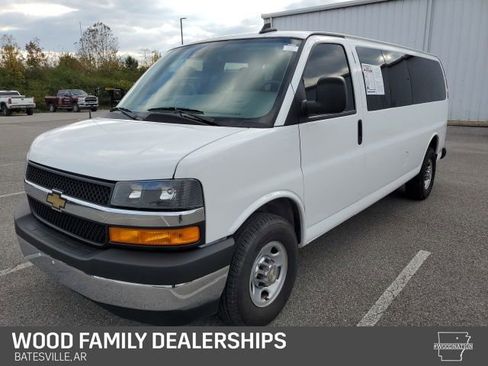 Used 2024 Chevrolet Express 3500 LT w/ LT Preferred Equipment Group image 2
