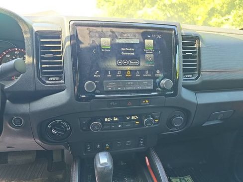 Used 2024 Nissan Frontier PRO-4X w/ Pro Convenience Package AWD/4WD image 19