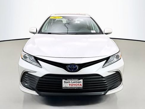 Used 2022 Toyota Camry XLE w/ Navigation Upgrade Package image 2