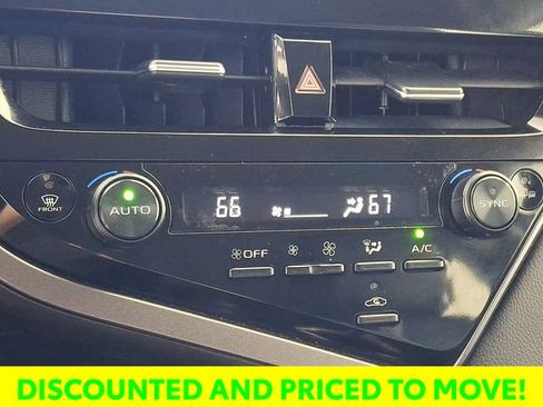 Used 2024 Toyota Camry SE image 18