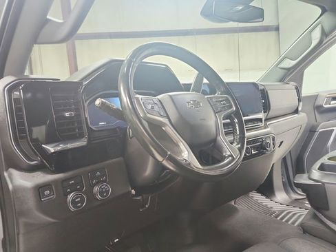 Used 2024 Chevrolet Silverado 1500 RST AWD/4WD image 18