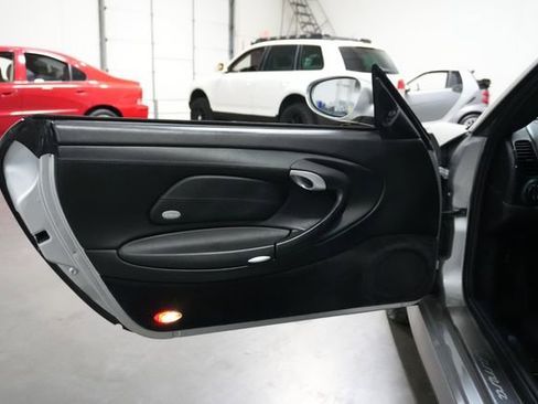 Used 2004 Porsche 911 Carrera image 28