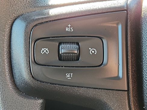 Used 2020 Chevrolet Silverado 1500 Custom w/ Custom Value Package image 20