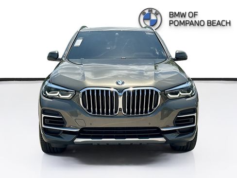 Used 2023 BMW X5 xDrive40i w/ Premium Package AWD/4WD image 2