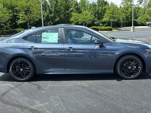 New 2026 Toyota Camry SE FWD image 26
