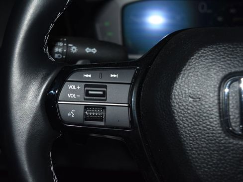 Used 2025 Honda Civic Sport Touring image 7