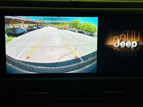Used 2025 Jeep Wrangler Unlimited Sport AWD/4WD image 25