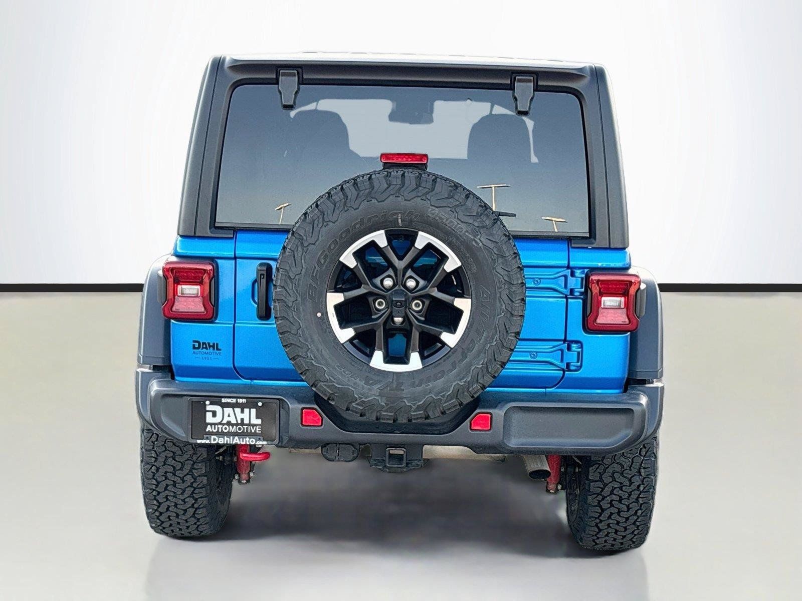 Certified 2025 Jeep Wrangler Unlimited Rubicon AWD/4WD image 12