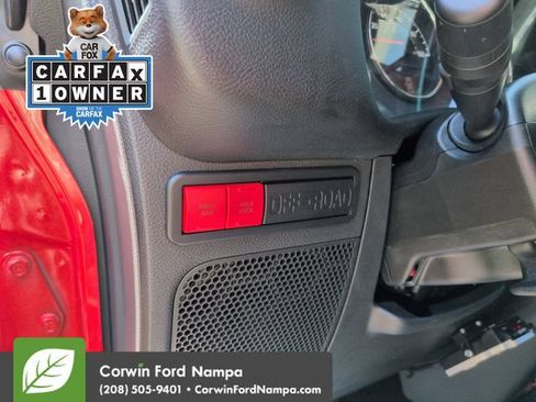 Used 2018 Jeep Wrangler Unlimited Rubicon AWD/4WD image 13