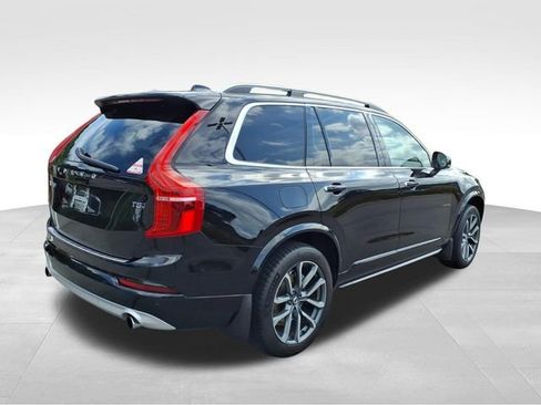 Used 2019 Volvo XC90 T5 Momentum w/ Protection Package Premier AWD/4WD image 13
