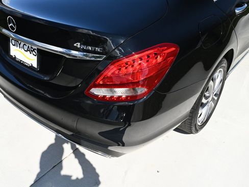 Used 2017 Mercedes-Benz C 300 4MATIC Sedan image 12