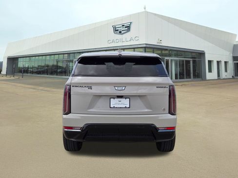 New 2026 Cadillac Escalade IQ Sport 1 w/ LPO, ONYX Package AWD/4WD image 5