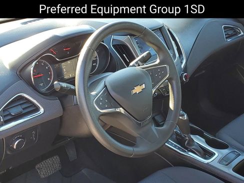 Used 2019 Chevrolet Cruze LT image 7