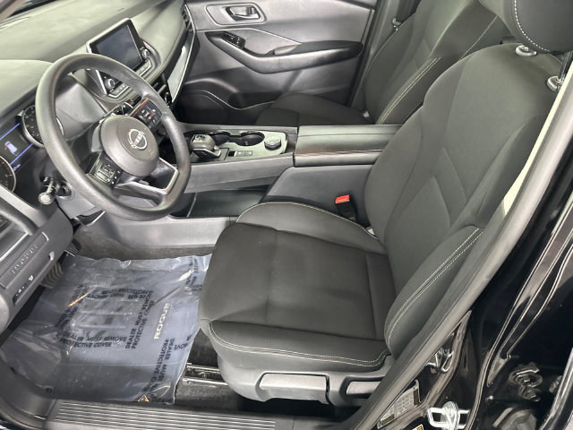 Used 2024 Nissan Rogue S AWD/4WD image 4