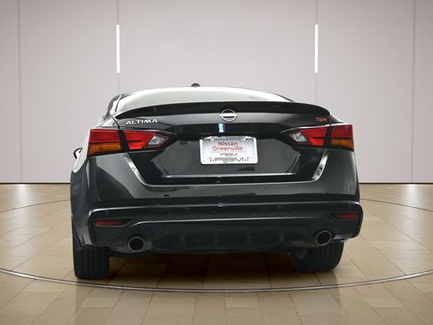 Certified 2025 Nissan Altima 2.5 SR FWD image 25