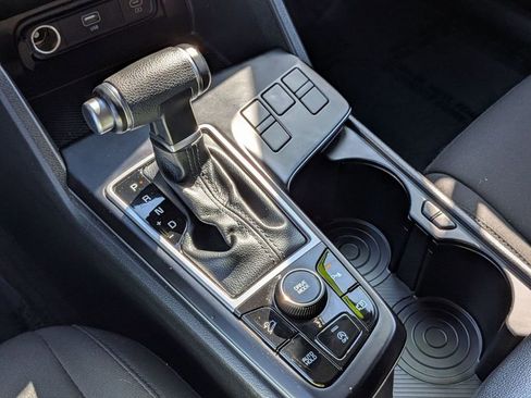 Used 2024 Kia Sportage LX image 21