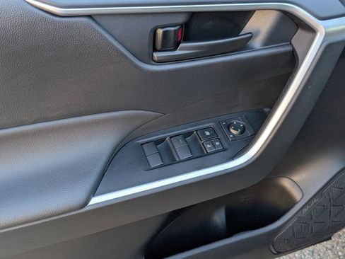 Used 2025 Toyota RAV4 LE image 15