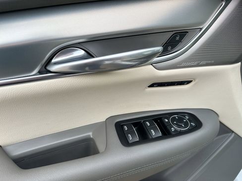 Used 2021 Cadillac XT5 Premium Luxury image 13