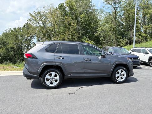 Used 2021 Toyota RAV4 XLE w/ Convenience Package AWD/4WD image 8
