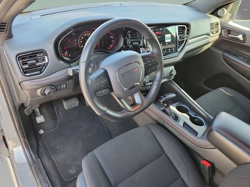 Used 2025 Dodge Durango GT AWD/4WD image 8