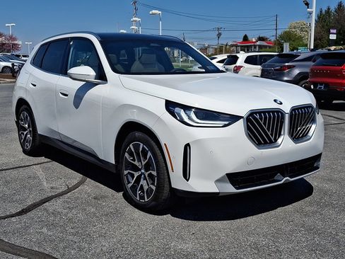 Certified 2025 BMW X3 xDrive30i w/ Premium Package image 1