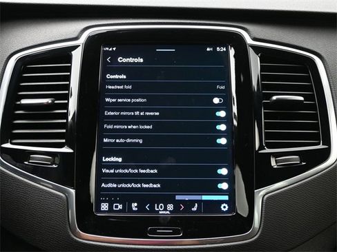 Used 2024 Volvo XC90 B6 Plus w/ Protection Package Premier image 16