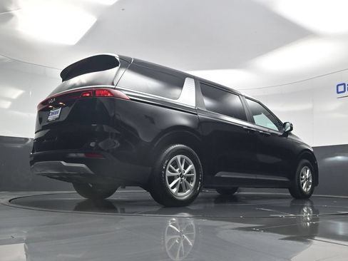 Certified 2024 Kia Carnival LX FWD image 41