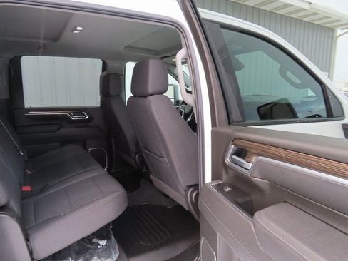Used 2025 Chevrolet Silverado 2500 LT w/ Convenience Package AWD/4WD image 31